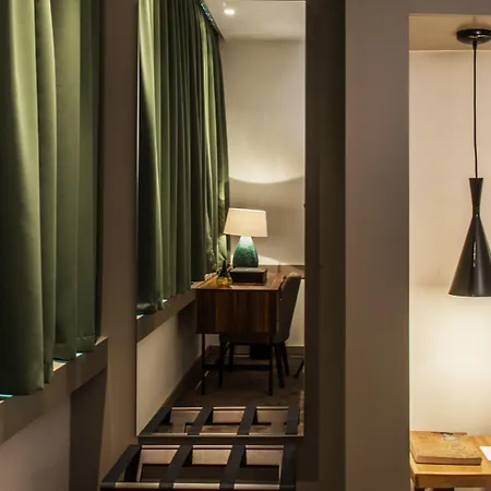 The Editory Artist Baixa 5*