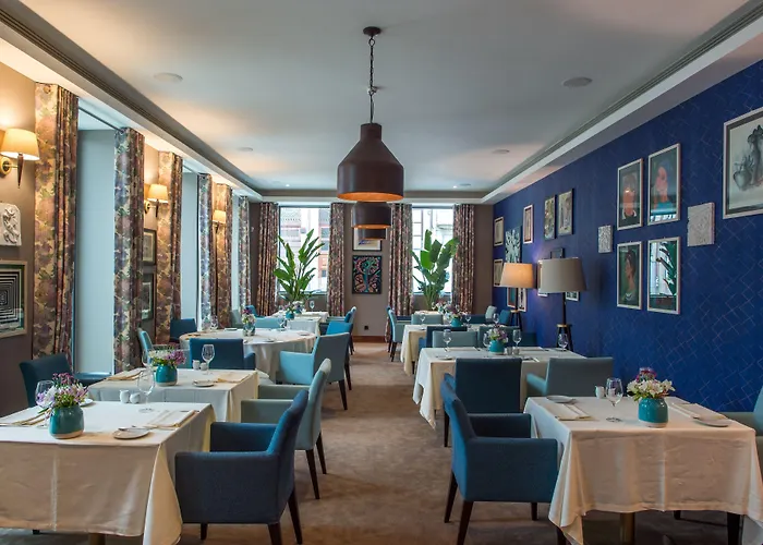 The Editory Artist Baixa 포르투