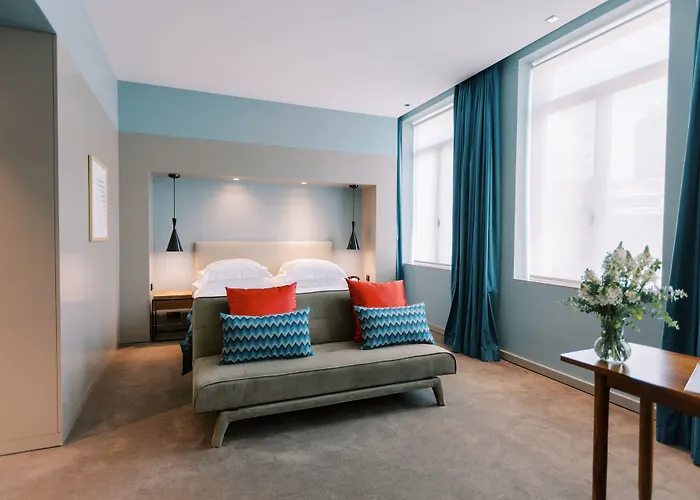 The Editory Artist Baixa 5* 포르투